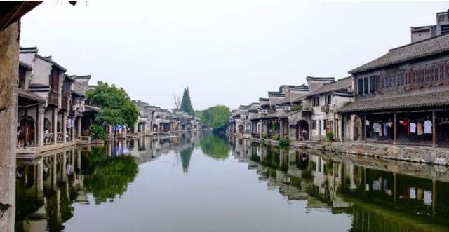 这是警察